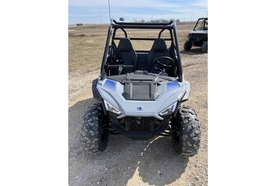 2025 rzr® 200 efi