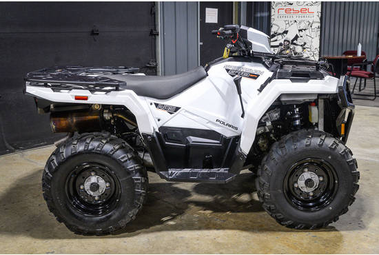 2022 Sportsman 570 Utility HD White Lightning