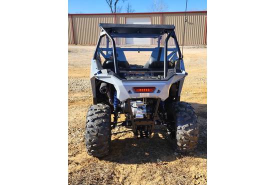 2025 rzr® 200 efi