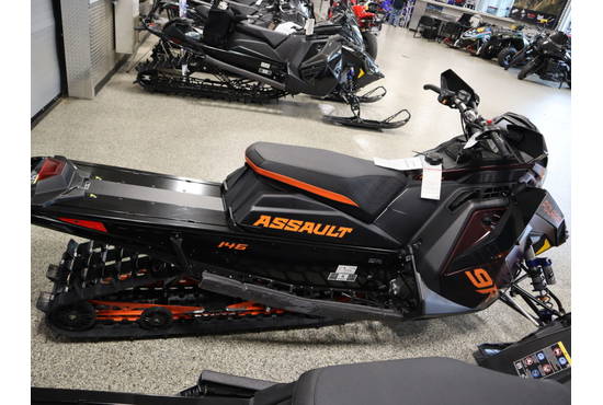 2025 Patriot 9R Switchback Assault 146