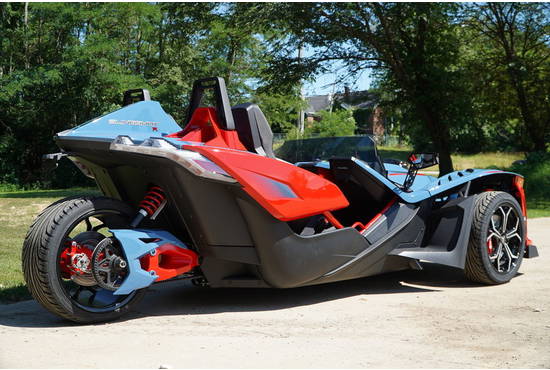 2025 slingshot® r (autodrive)