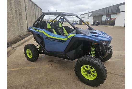 2025 rzr pro xp® ultimate
