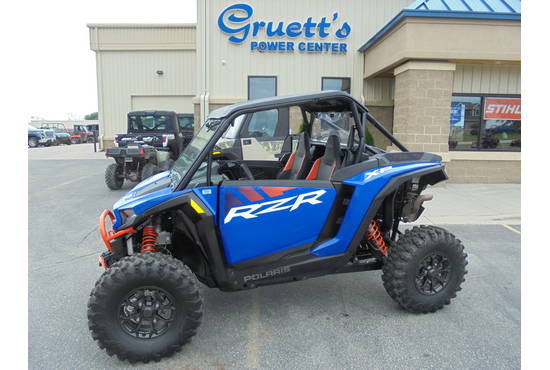 2025 RZR XP 1000 Ultimate (Dealer Demo)