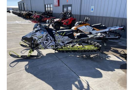 2017 800 PRO-RMK® 174 LE