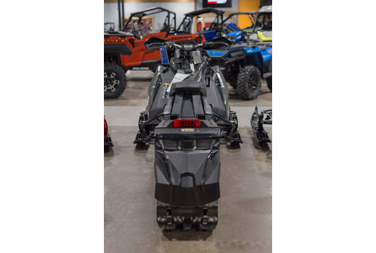 2025 650 Switchback XC 146 Shadow Gray / Gloss Black