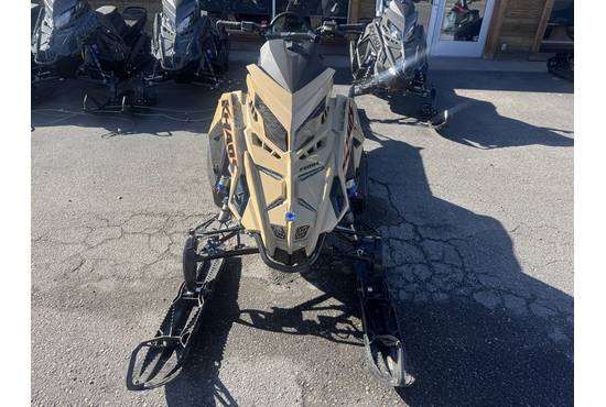 2024 Patriot 9R RMK Khaos Slash 165 Gloss Black/Military Tan/Orange Burst