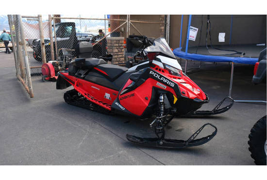 2022 650 INDY ADVENTURE 137 ES RC