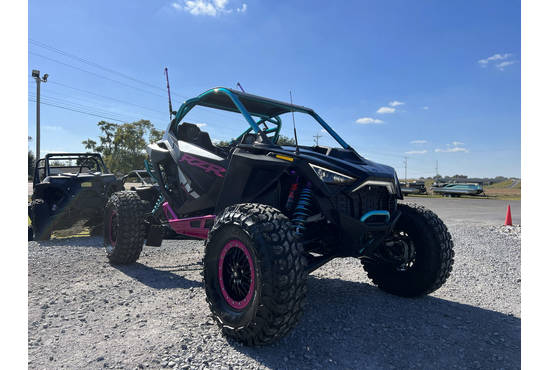 2023 RZR Pro R Ultimate Busco Beach Build