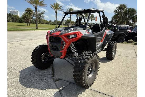2023 RZR XP 1000 Ultimate Indy Red