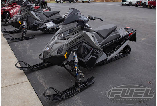 2025 650 Indy VR1 137 Shadow Gray / Gloss Black