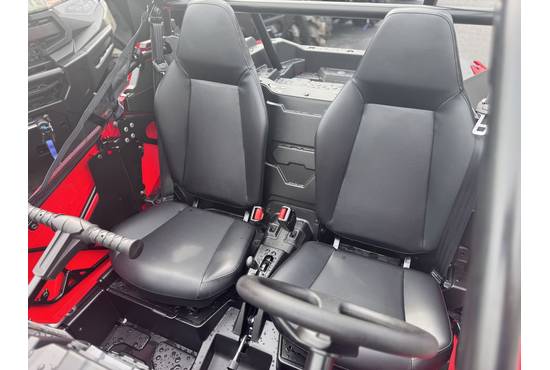 2025 rzr® 200 efi