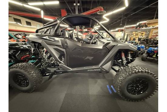 2025 rzr pro r ultimate