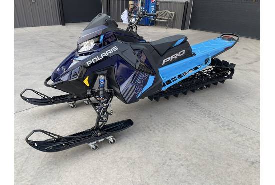 2025 9R PRO RMK 165 Storm Gray / Indy Red