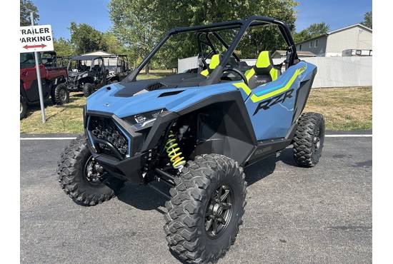 2025 rzr pro xp® premium