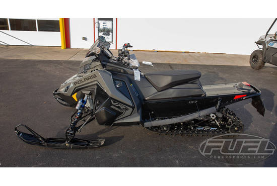 2025 650 Indy VR1 137 Shadow Gray / Gloss Black