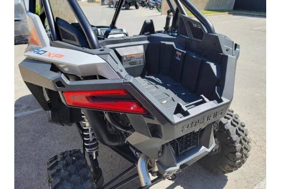 2024 rzr pro xp® sport