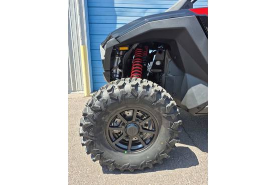 2025 rzr pro xp® 4 ultimate
