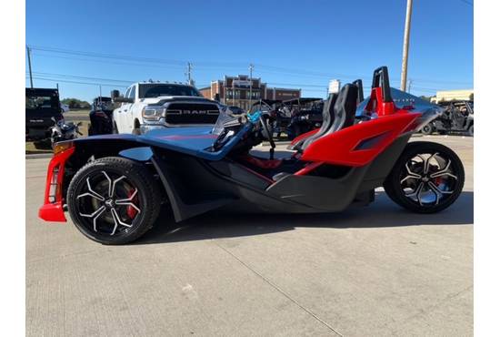 2025 slingshot® r (autodrive)