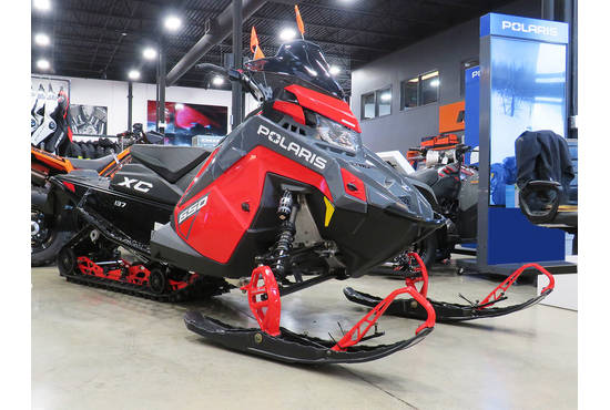 2024 650 Indy XC 137 Indy Red