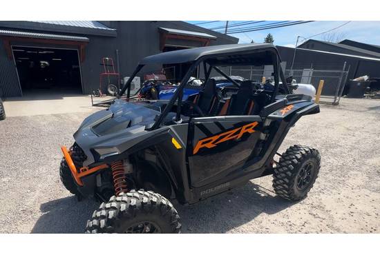 2024 RZR XP 1000 Ultimate Matte Titanium / Onyx Black