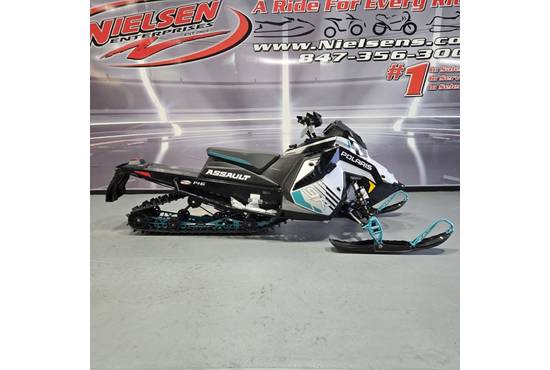 2025 9R Switchback Assault 146 Ghost White Metallic / Gloss Black / Radiant Gree