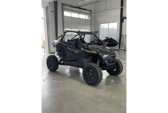 2024 rzr pro xp® premium