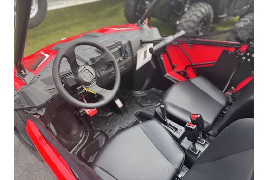 2025 rzr® 200 efi
