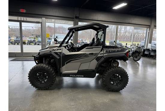 2024 general® xp 1000 premium