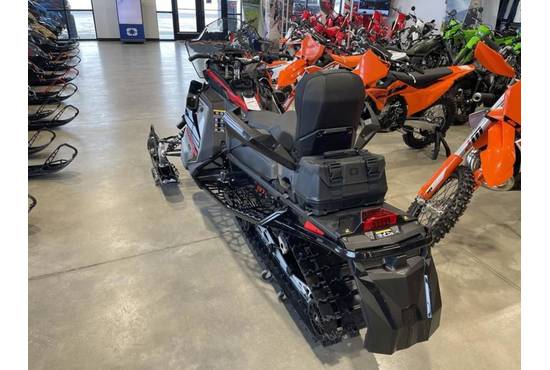 2025 ProStar S4 INDY Adventure 137 Storm Gray / Indy Red