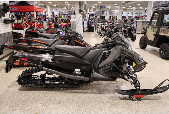 2025 850 Switchback Assault 146 Shadow Gray / Gloss Black