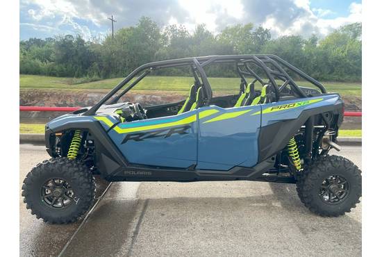 2025 rzr pro xp® 4 premium
