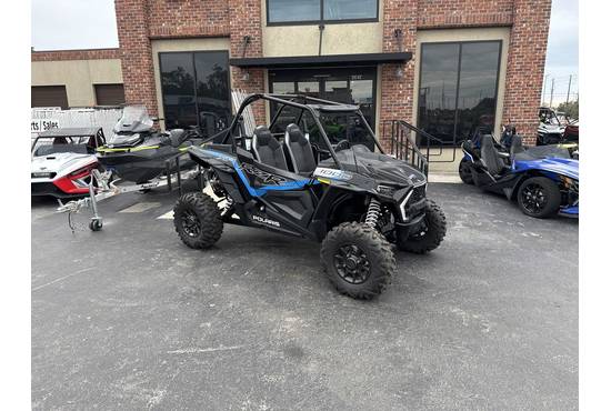 2023 RZR XP 1000 Ultimate Onyx Black
