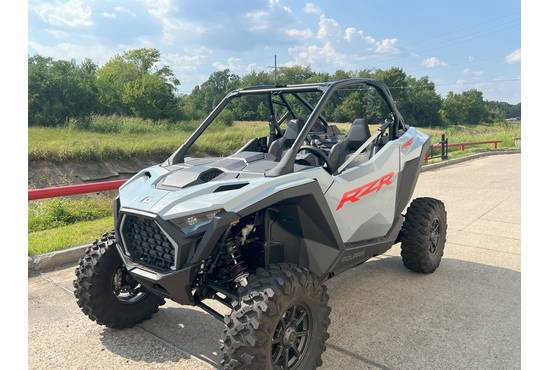 2025 rzr pro xp® sport