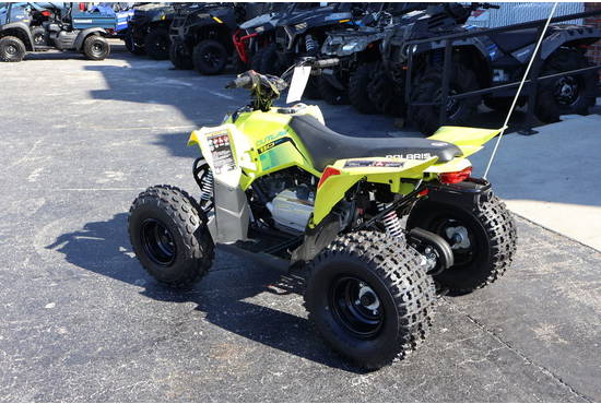 2026 OUTLAW 110 LIME SQUEEZE 110 EFI