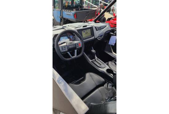 2024 rzr pro xp® ultimate