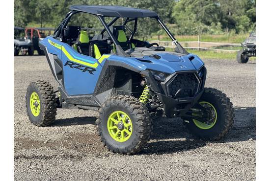 2025 rzr pro xp® ultimate