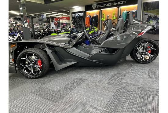 2025 slingshot® r (manual)