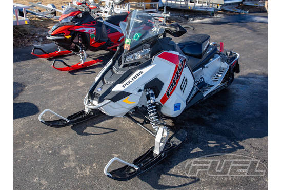 2017 800 Switchback® PRO-S 137 1.352" Cobra SnowCheck ES