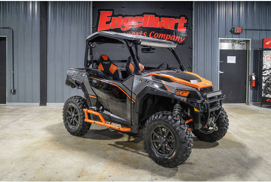 2017 GENERAL™ 1000 EPS Deluxe Titanium Matte Metallic