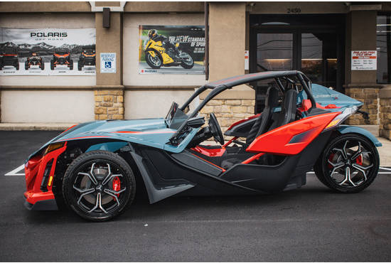 2025 slingshot® r (autodrive)