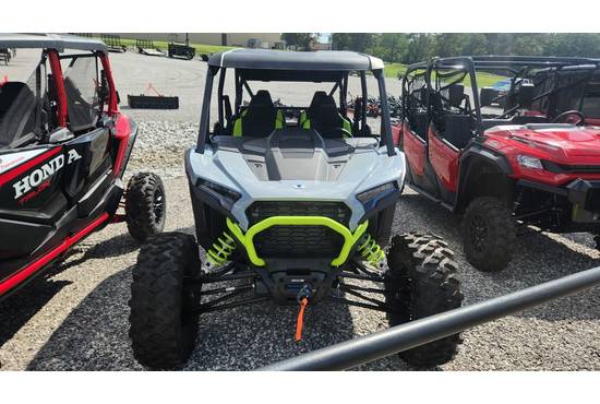2025 rzr xp® 4 1000 ultimate