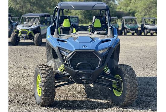 2025 rzr pro xp® ultimate
