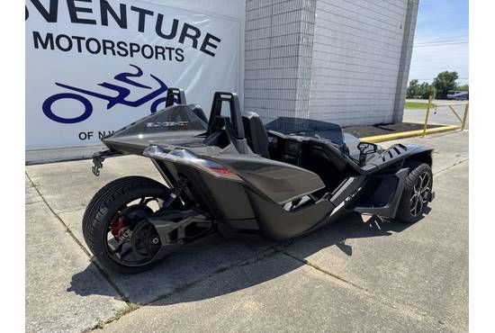 2025 slingshot® r (autodrive)