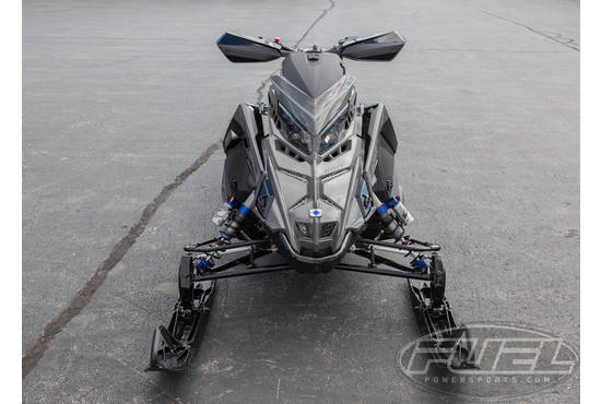 2025 850 Indy XCR 136 Shadow Gray / Gloss Black