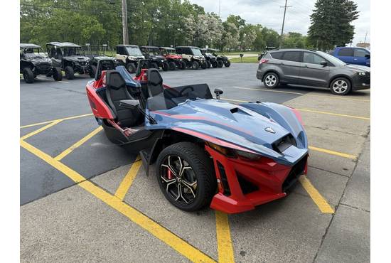2025 slingshot® r (autodrive)