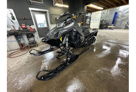 2025 850 RMK SP 155 Shadow Gray / Gloss Black