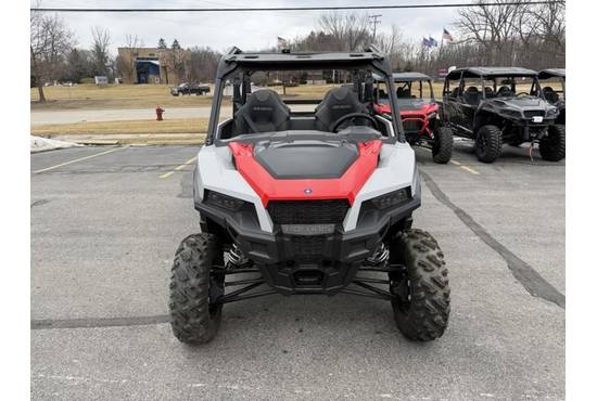 2025 general® 4 1000 sport