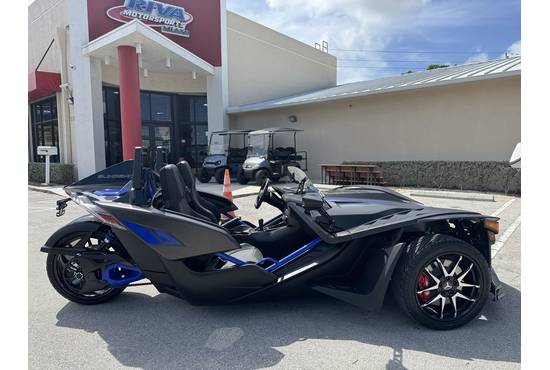 2023 Slingshot R - Graphite Blue (Manual)