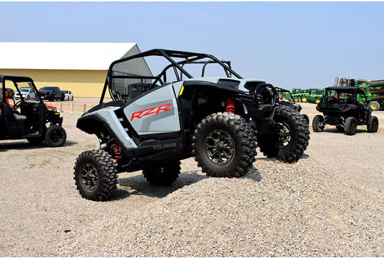 2025 RZR XP 1000 Premium