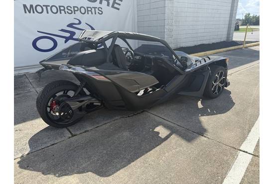 2025 slingshot® r (autodrive)
